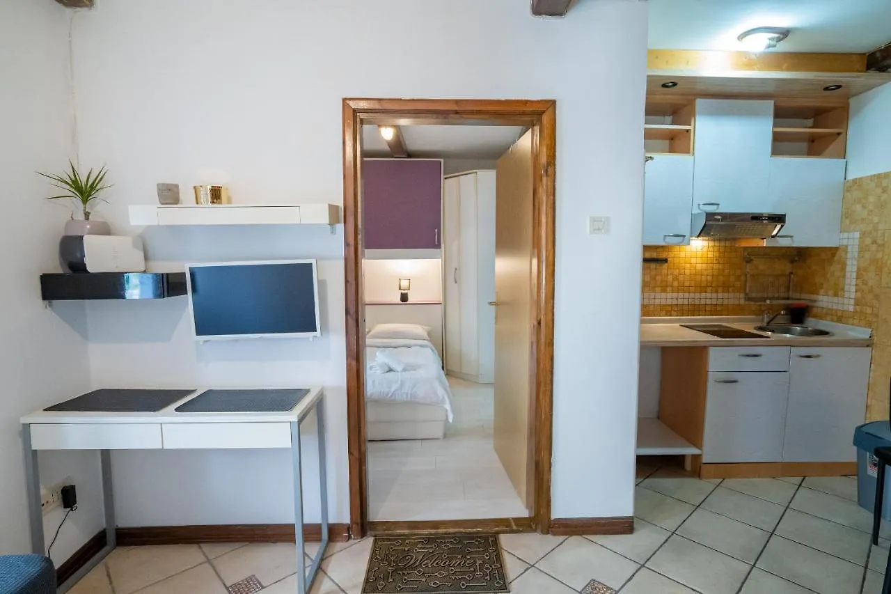 Lovran Old Town Apartment, 50M From Sea Croatia